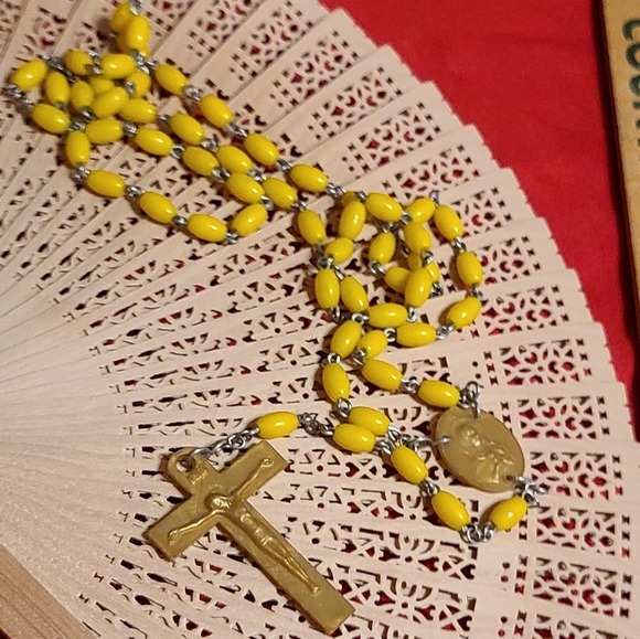 Vintage Other - Catholic Rosary Necklace beads